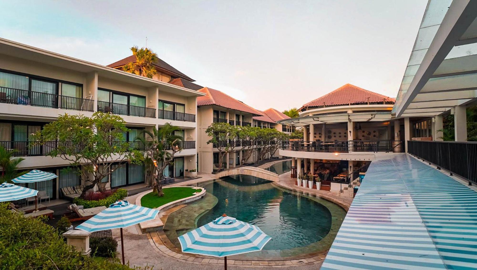 Away Bali Camakila सहारा 4*