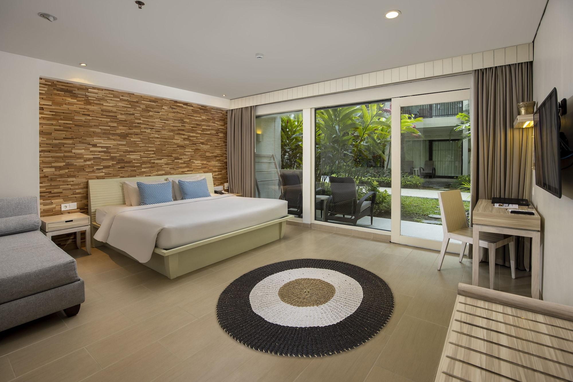 Away Bali Camakila 4* Legian